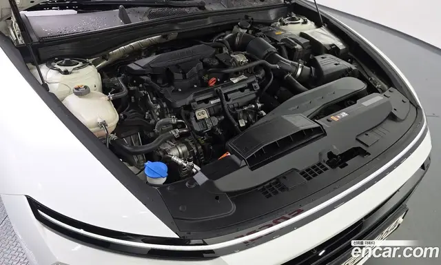 Hyundai Sonata 2023 1.6 автомат (гидро), миниатюра 5