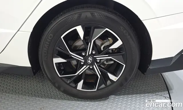 Hyundai Sonata 2023 1.6 автомат (гидро), миниатюра 6