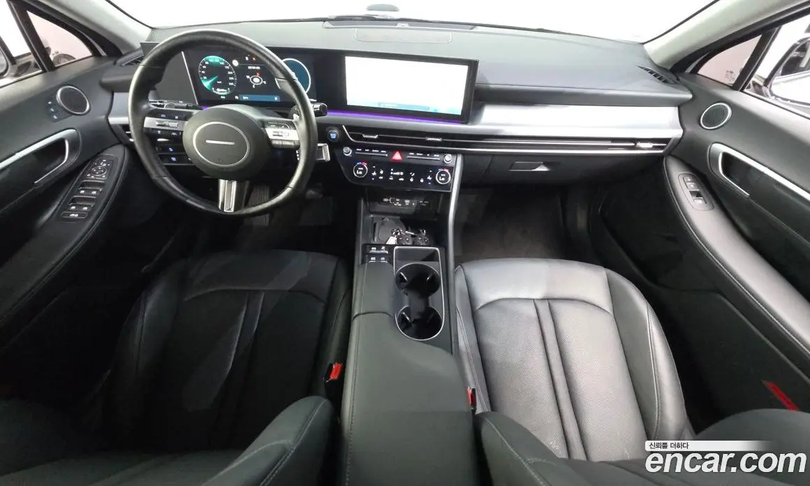 Hyundai Sonata 2023 1.6 автомат (гидро), фото 9