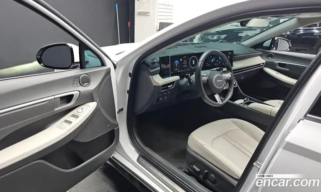 Hyundai Sonata 2024 1.6 автомат (гидро), миниатюра 12