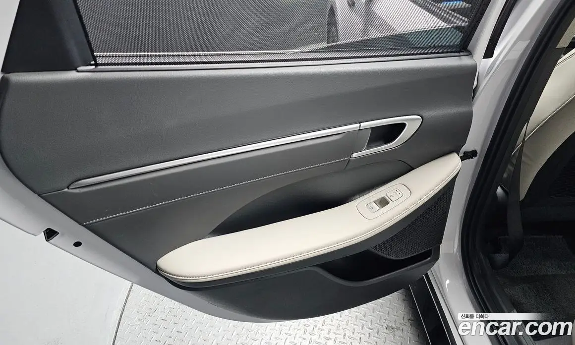 Hyundai Sonata 2024 1.6 автомат (гидро), фото 14