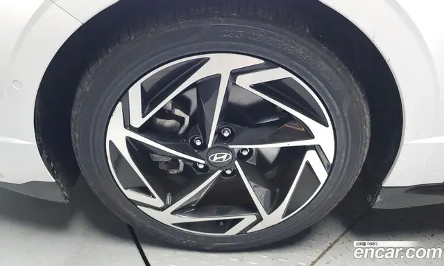 Hyundai Sonata 2024 1.6 автомат (гидро), миниатюра 4