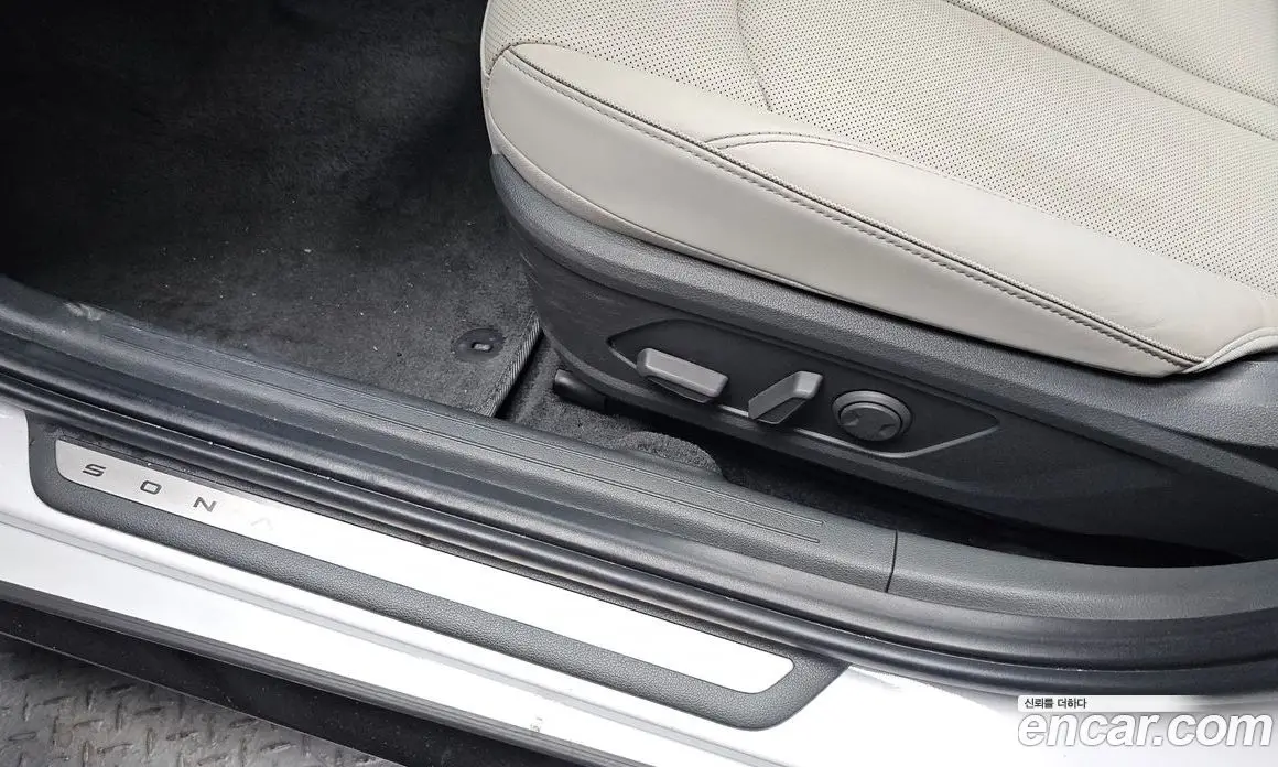Hyundai Sonata 2024 1.6 автомат (гидро), фото 34