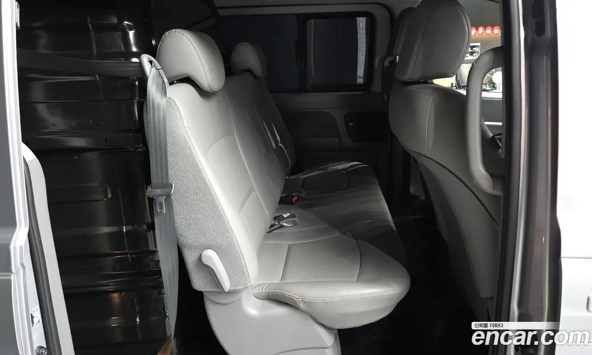 Hyundai Starex 2020 2.5 автомат (гидро), фото 18