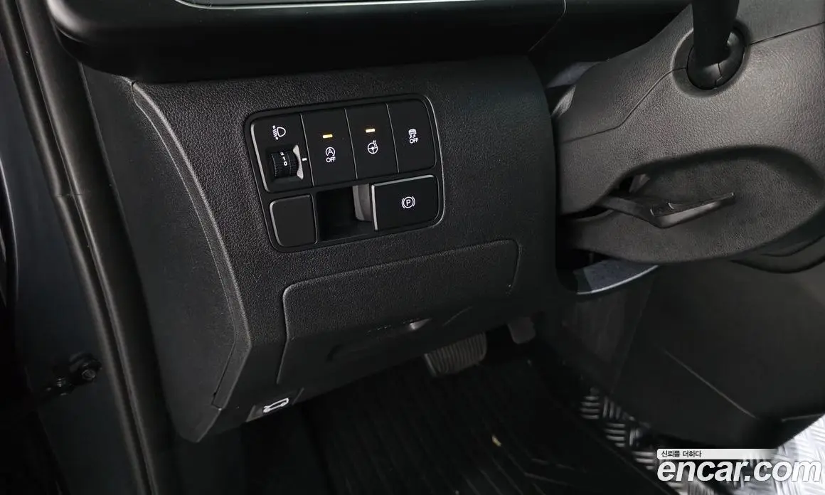 Hyundai Staria 2023 2.2 автомат (гидро), фото 14