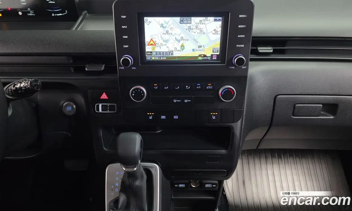 Hyundai Staria 2023 2.2 автомат (гидро), фото 15