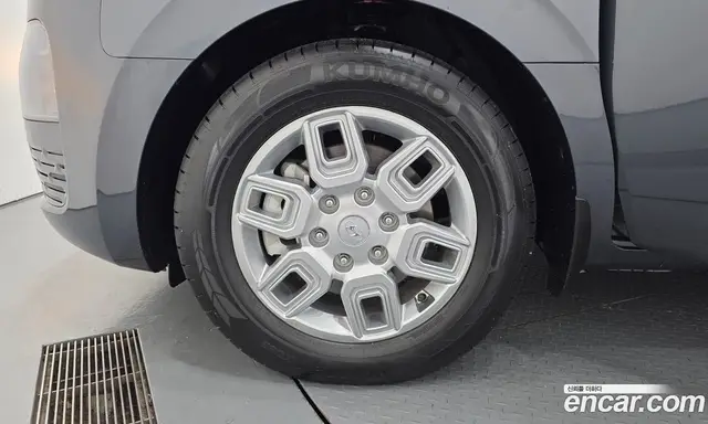 Hyundai Staria 2023 2.2 автомат (гидро), миниатюра 5