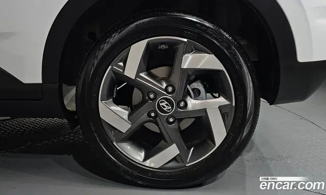 Hyundai Venue 2025 1.6 автомат (гидро), миниатюра 6 Hyundai Venue 2025 1.6 автомат (гидро), миниатюра 6