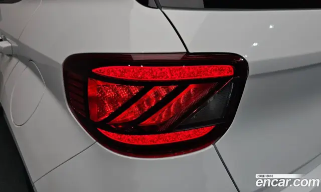 Hyundai Venue 2025 1.6 автомат (гидро), миниатюра 8 Hyundai Venue 2025 1.6 автомат (гидро), миниатюра 8