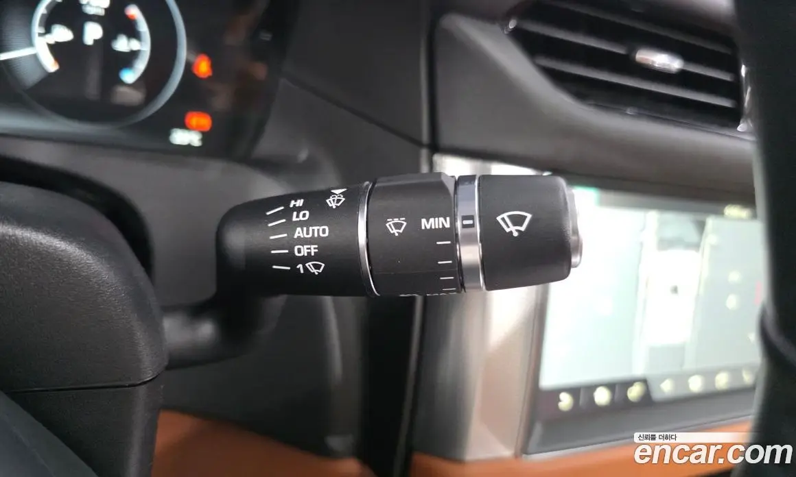 Jaguar XF 2019 2.0 автомат (гидро), фото 23