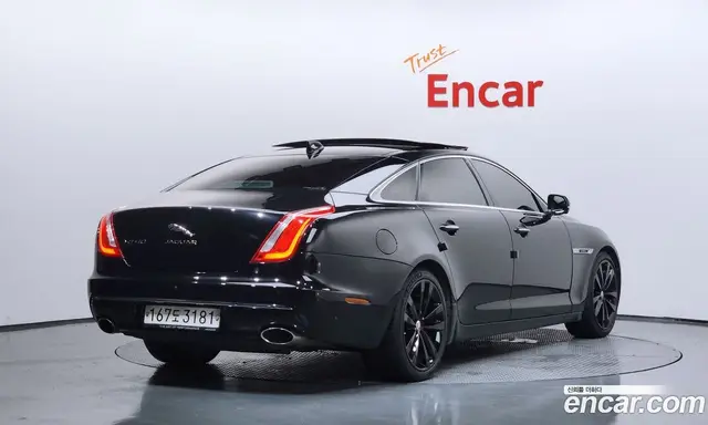 Jaguar XJ 2019 3.0 автомат (гидро), миниатюра 2