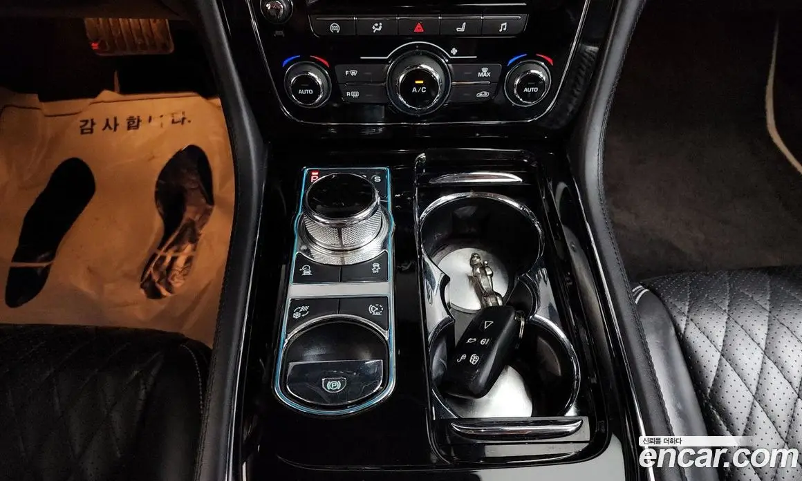 Jaguar XJ 2019 3.0 автомат (гидро), фото 12
