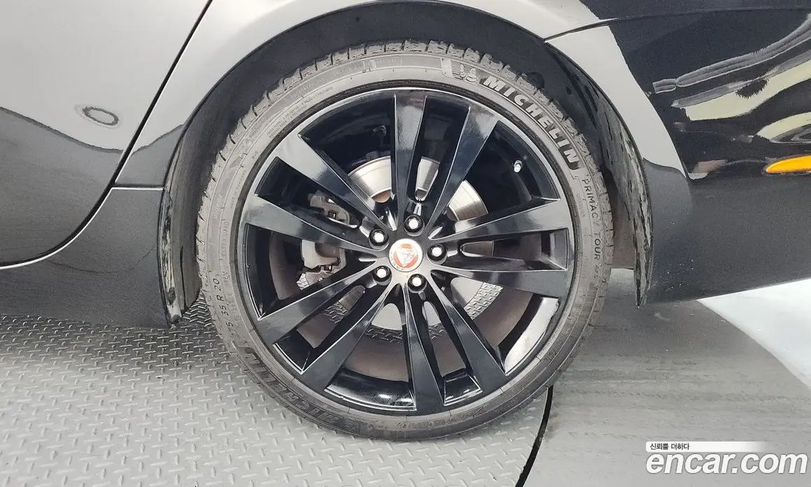 Jaguar XJ 2019 3.0 автомат (гидро), фото 7