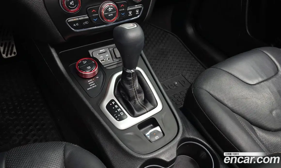 Jeep Cherokee 2018 2.2 автомат (гидро), фото 11