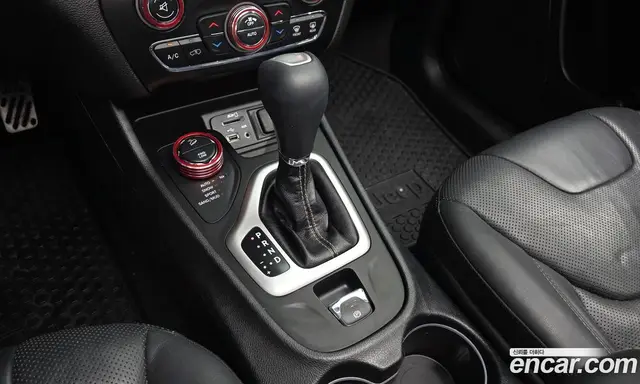 Jeep Cherokee 2018 2.2 автомат (гидро), миниатюра 11