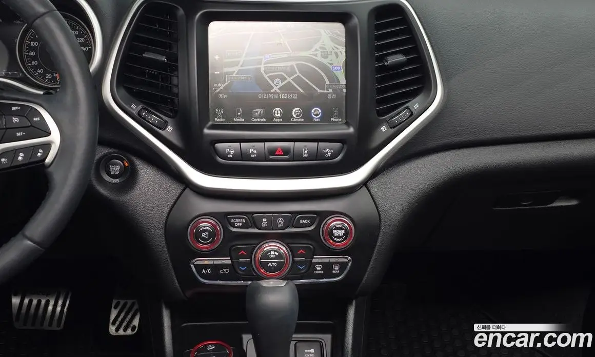 Jeep Cherokee 2018 2.2 автомат (гидро), фото 18