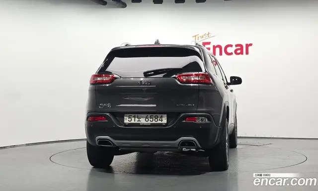 Jeep Cherokee 2018 2.2 автомат (гидро), миниатюра 3