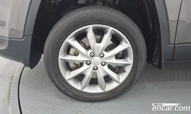 Jeep Cherokee 2018 2.2 автомат (гидро), миниатюра 4