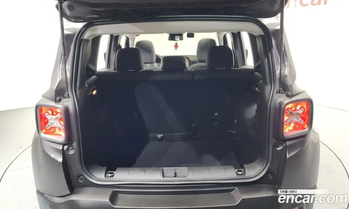 Jeep Renegade 2019 2.4 автомат (гидро), фото 25