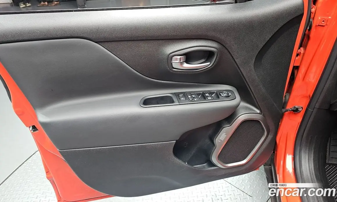 Jeep Renegade 2021 2.4 автомат (гидро), фото 14