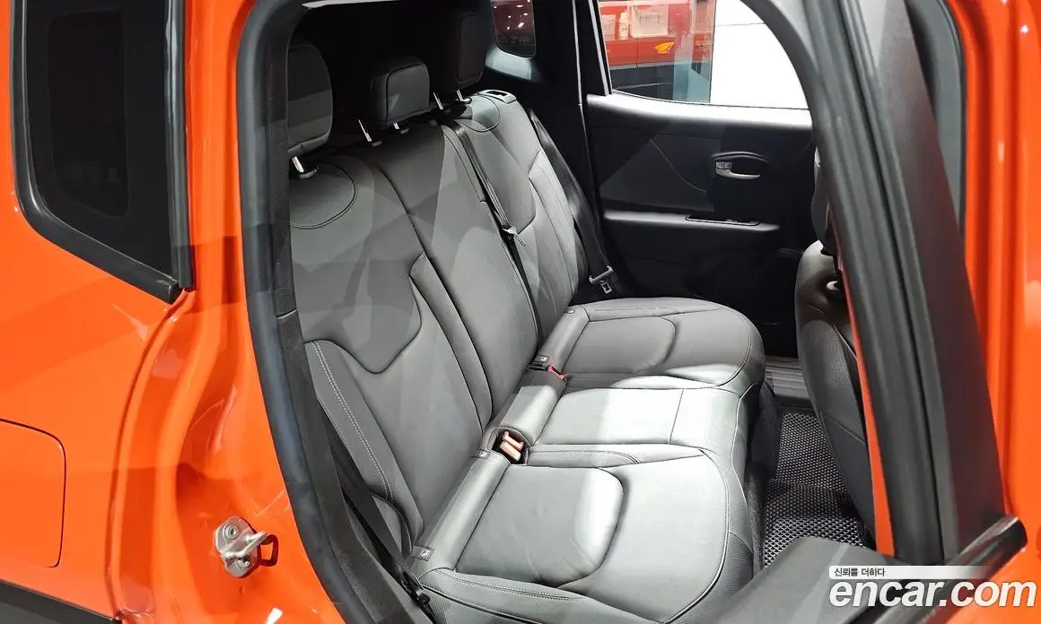 Jeep Renegade 2021 2.4 автомат (гидро), фото 17