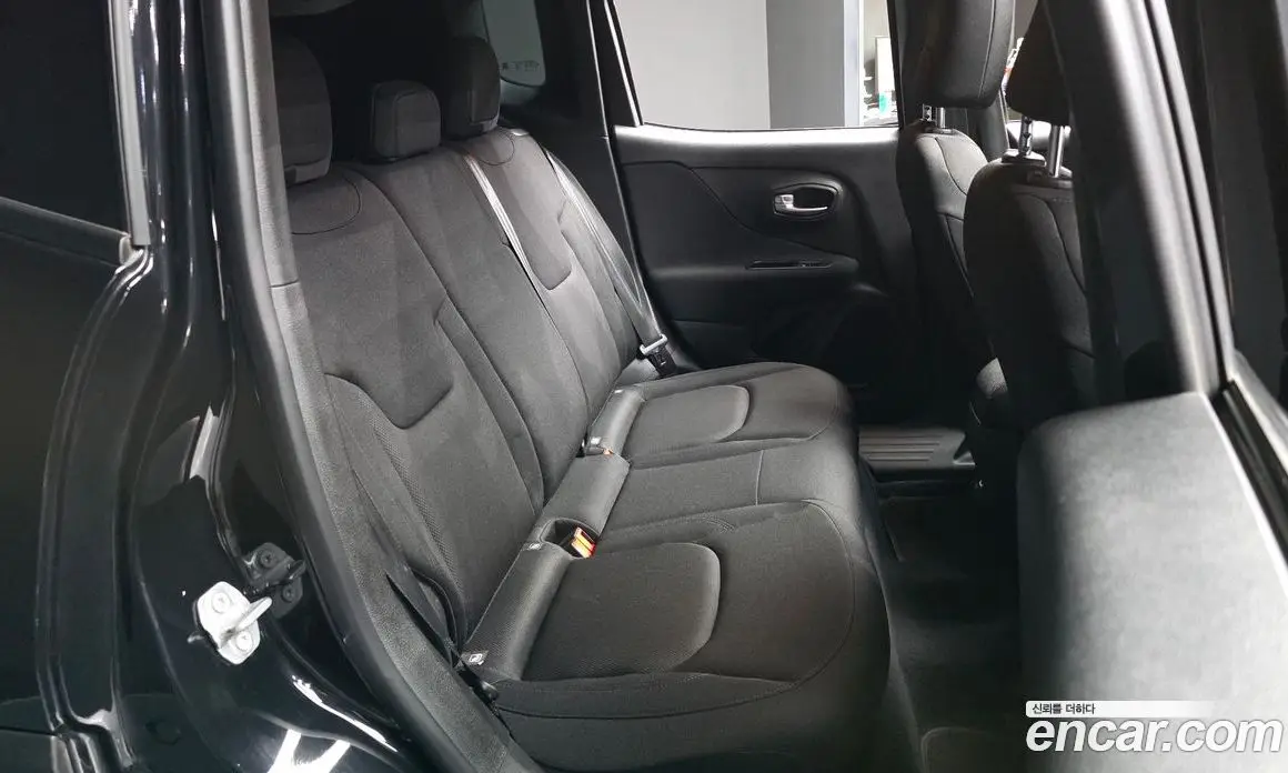 Jeep Renegade 2021 2.4 автомат (гидро), фото 18