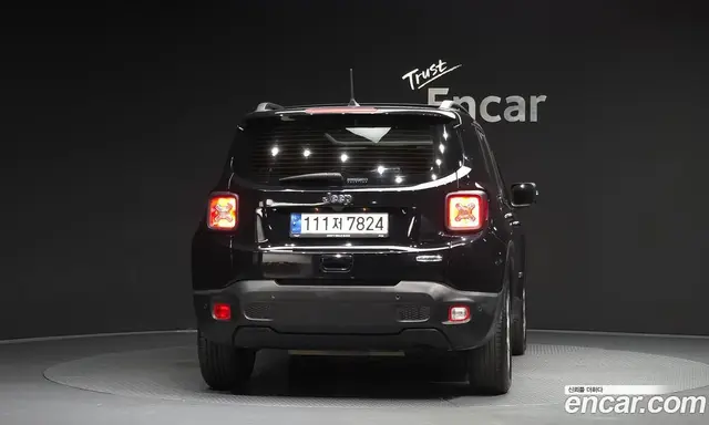 Jeep Renegade 2021 2.4 автомат (гидро), миниатюра 4