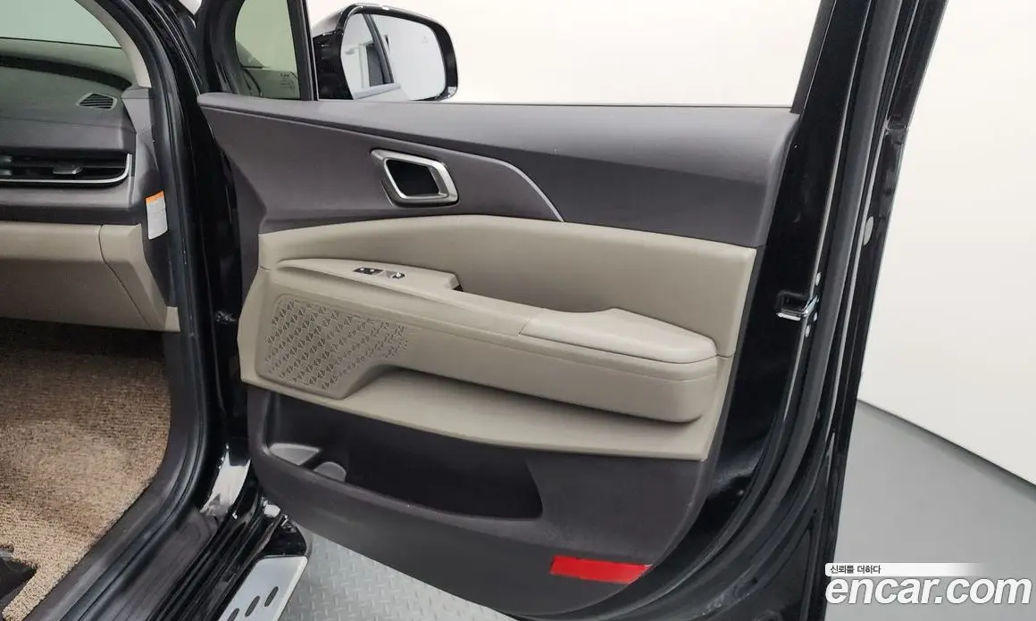 Kia Carnival 2024 1.6 автомат (гидро), фото 14