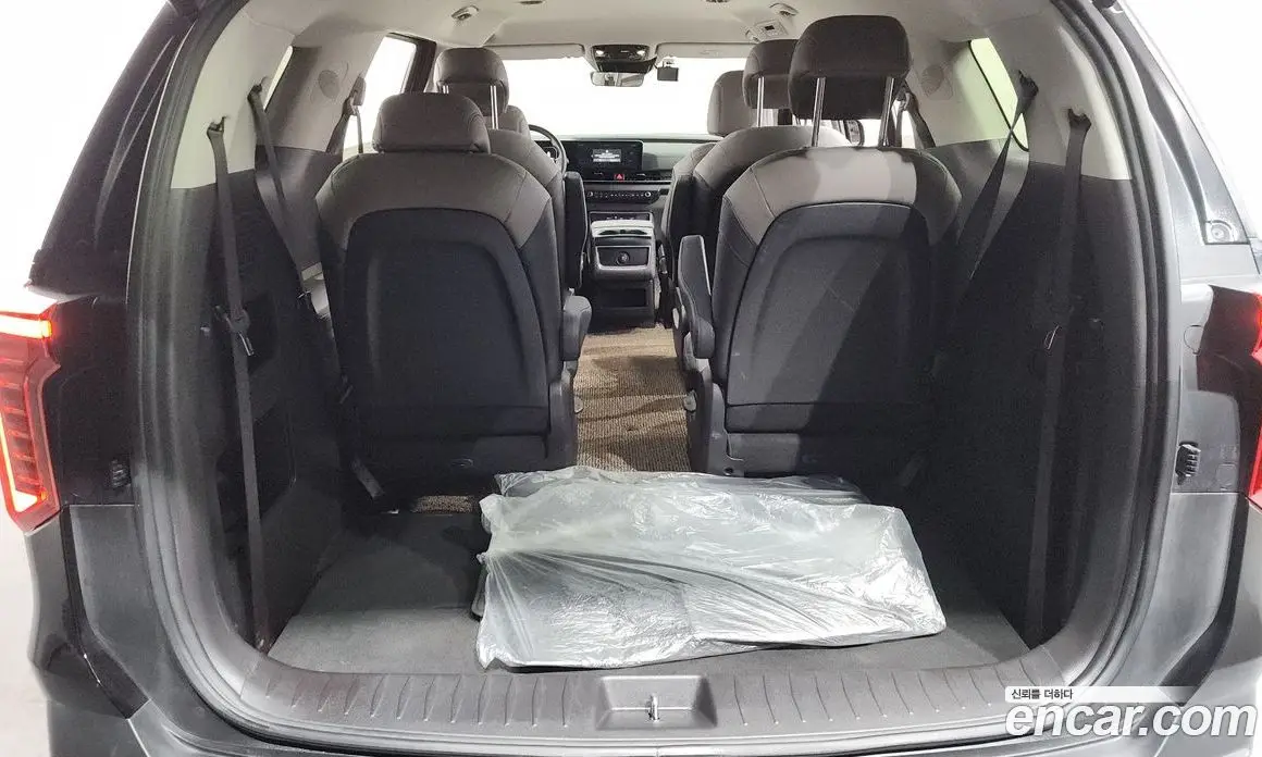 Kia Carnival 2024 1.6 автомат (гидро), фото 26