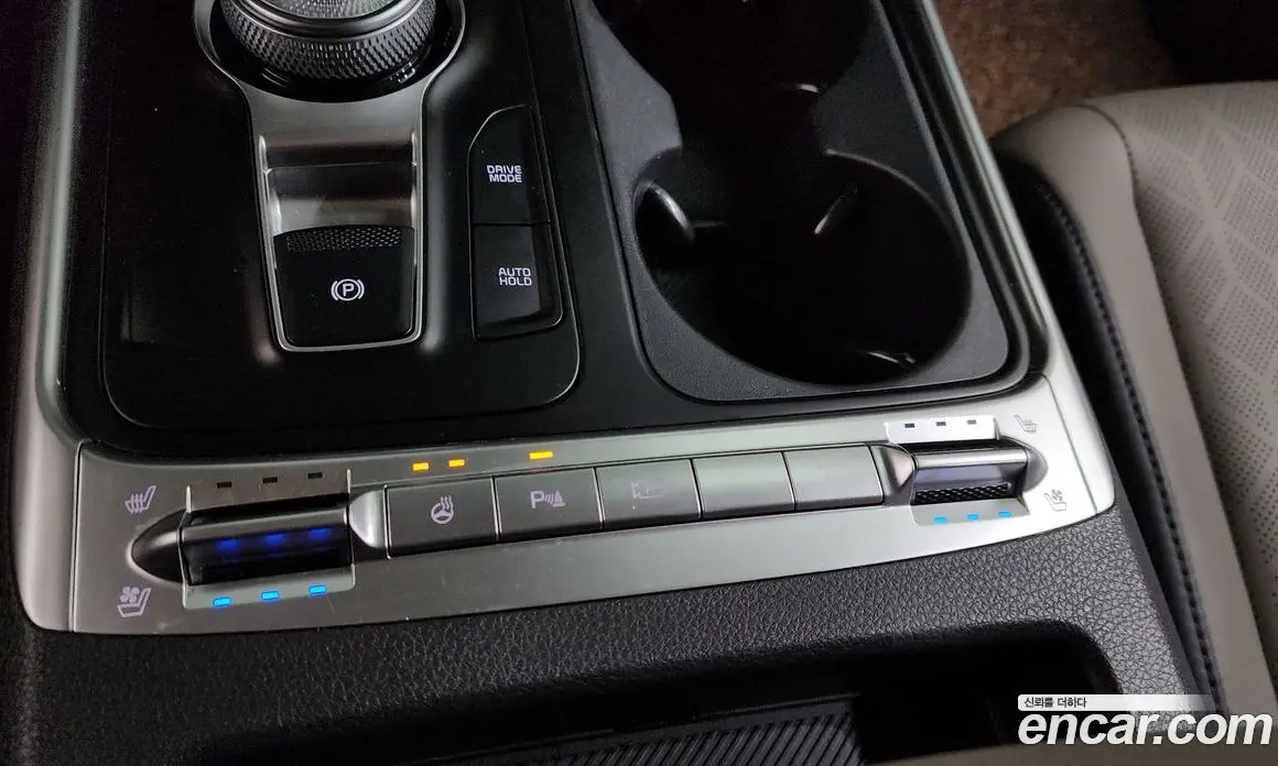 Kia Carnival 2024 1.6 автомат (гидро), фото 27
