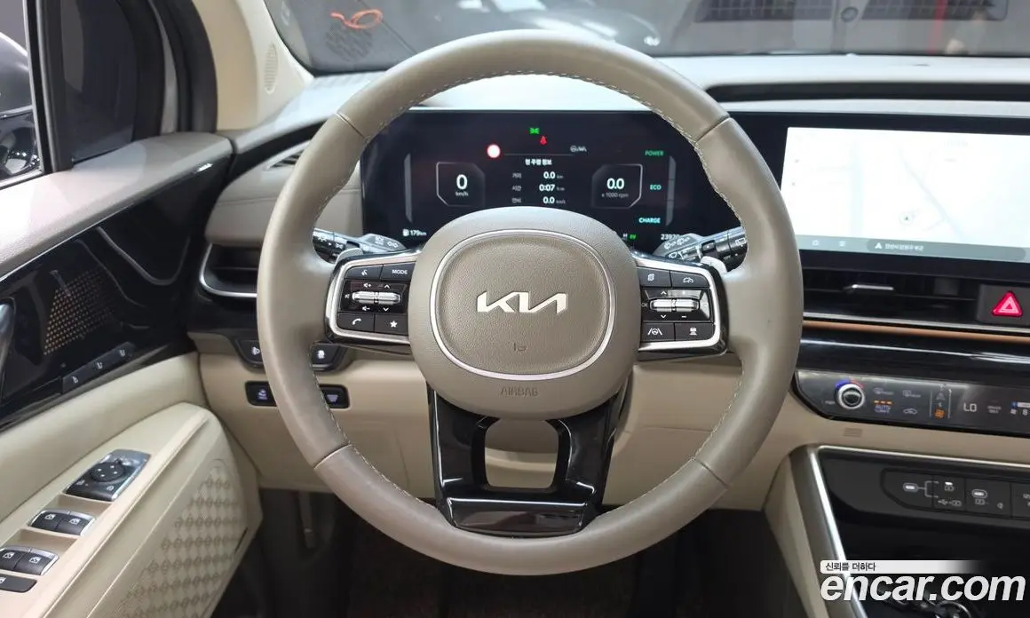Kia Carnival 2024 1.6 автомат (гидро), фото 19