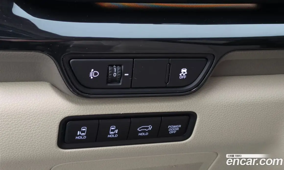 Kia Carnival 2024 1.6 автомат (гидро), фото 26