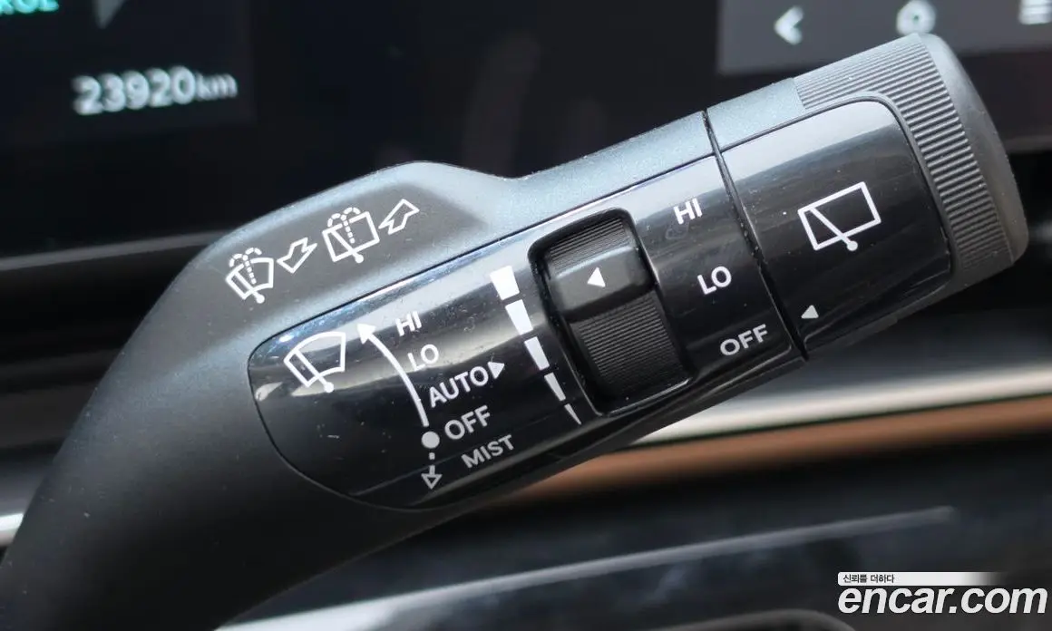 Kia Carnival 2024 1.6 автомат (гидро), фото 27