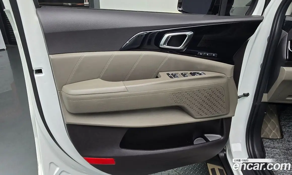 Kia Carnival 2025 3.5 автомат (гидро), фото 13