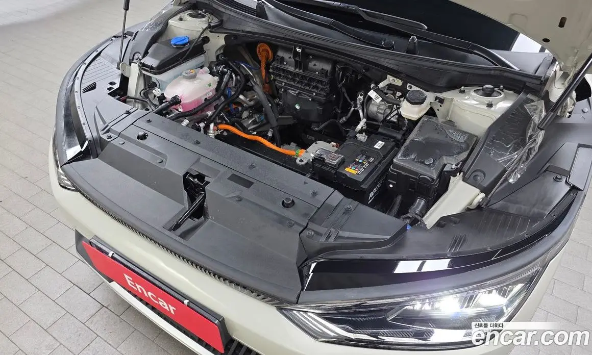 Kia EV6 2023 0.1 автомат (гидро), фото 6
