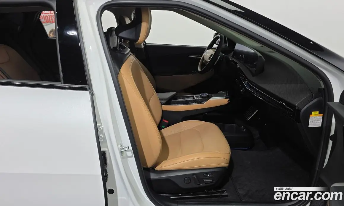 Kia EV6 2024 0.1 автомат (гидро), фото 17