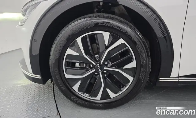 Kia EV6 2024 0.1 автомат (гидро), миниатюра 5