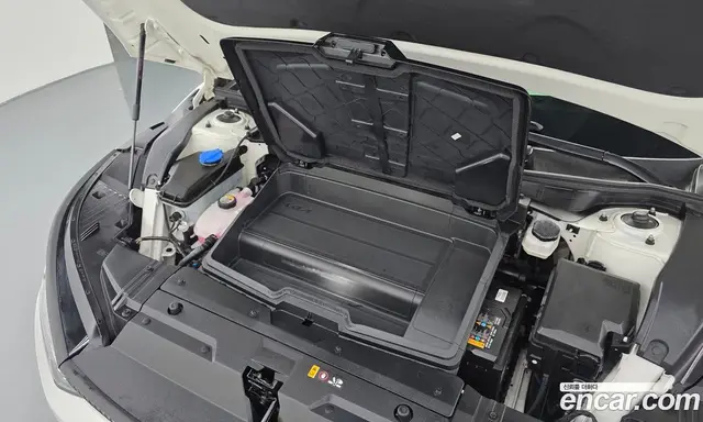 Kia EV6 2024 0.1 автомат (гидро), миниатюра 6