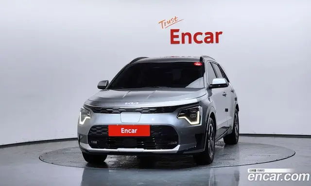 Kia Niro 2023 0.2 автомат (гидро), миниатюра 3