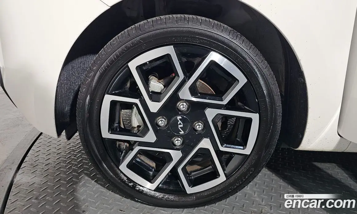 Kia Ray 2022 1.0 автомат (гидро), фото 5