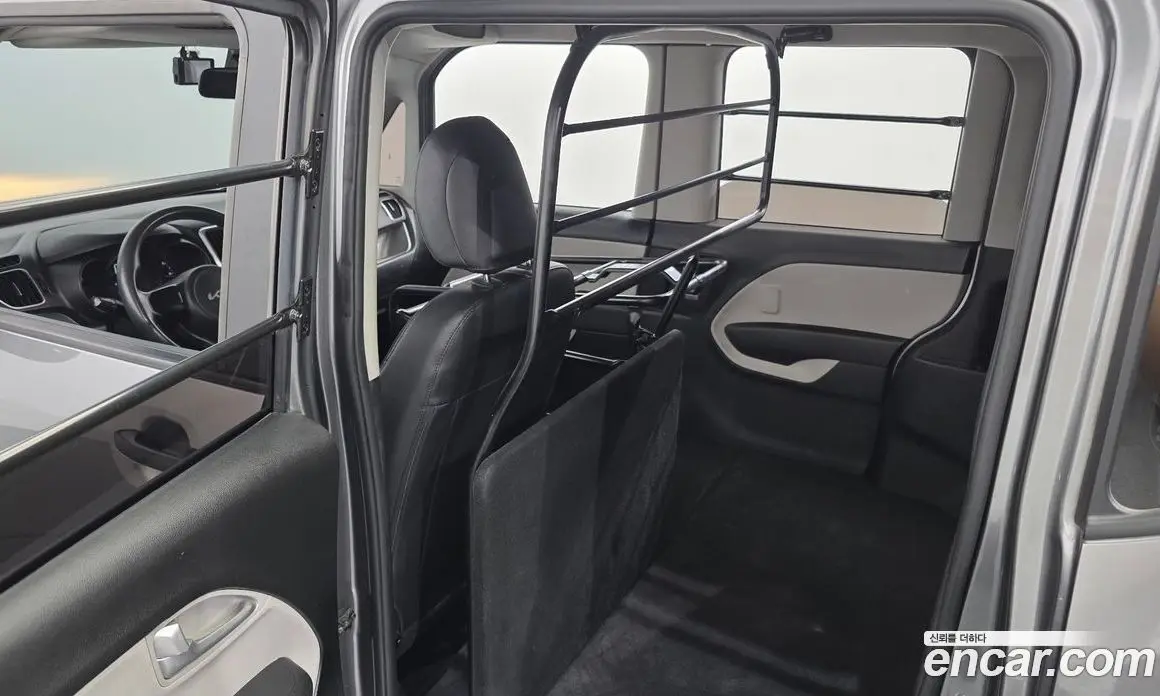 Kia Ray 2022 1.0 автомат (гидро), фото 16