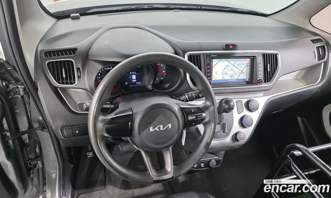 Kia Ray 2022 1.0 автомат (гидро), фото 10