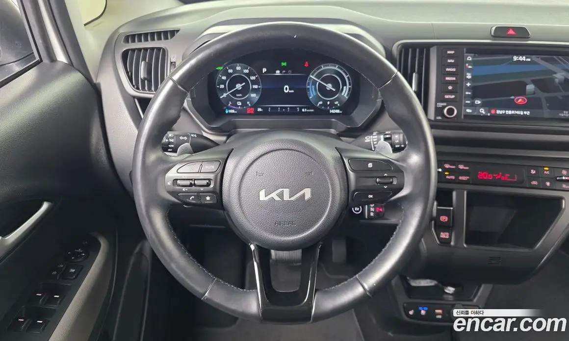 Kia Ray 2023 0.1 автомат (гидро), фото 18