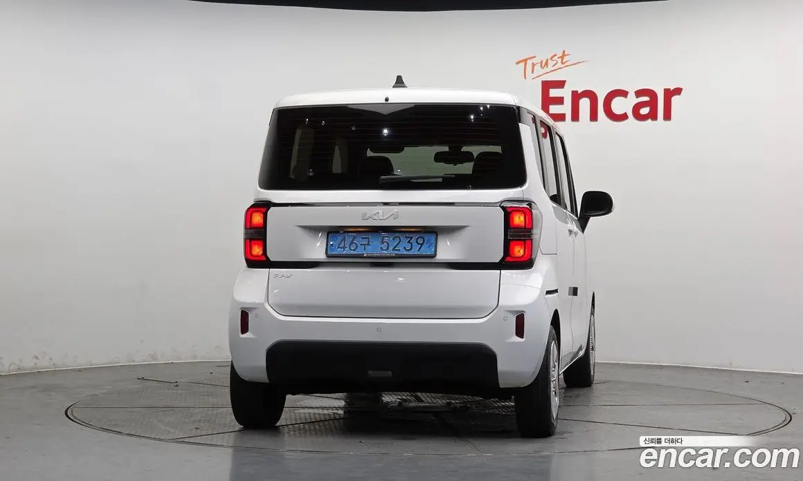 Kia Ray 2023 0.1 автомат (гидро), фото 3