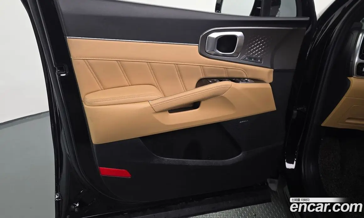 Kia Sorento 2023 2.5 автомат (гидро), фото 14