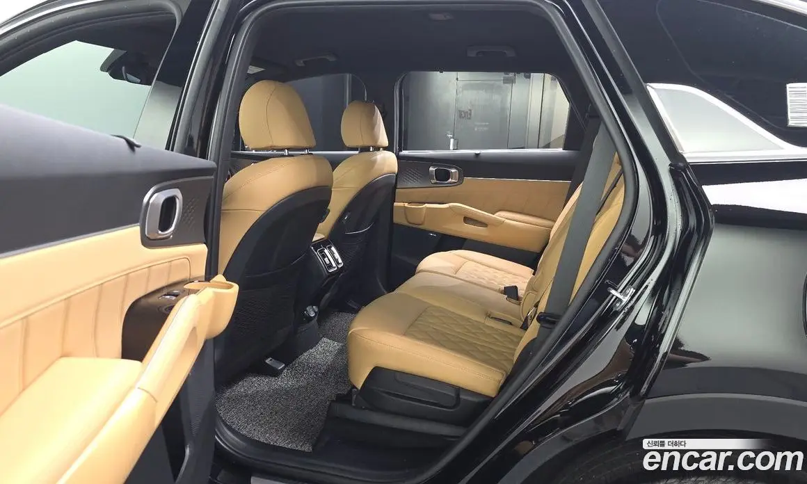 Kia Sorento 2023 2.5 автомат (гидро), фото 16