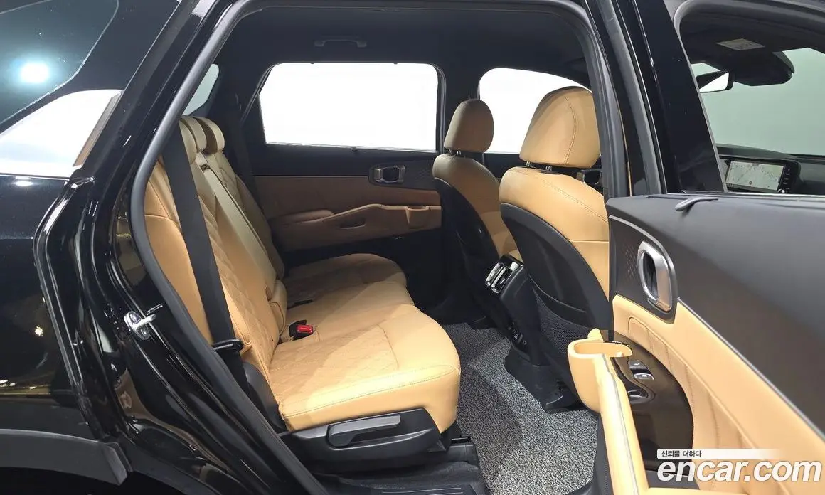 Kia Sorento 2023 2.5 автомат (гидро), фото 18
