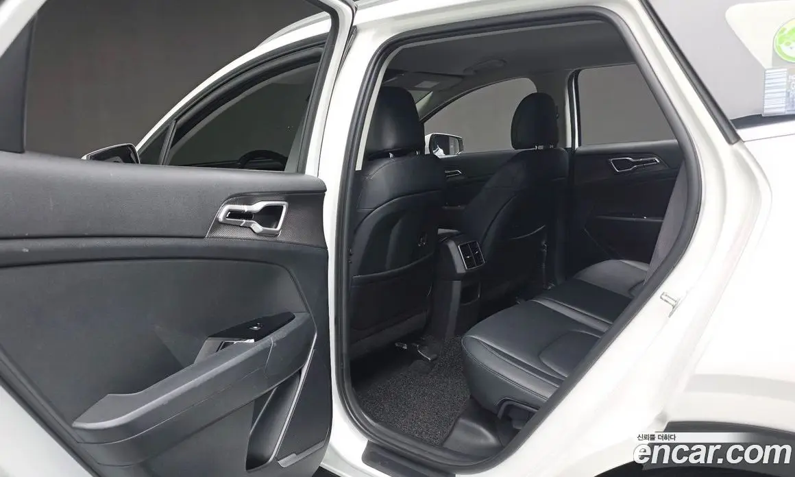 Kia Sportage 2023 2.0 автомат (гидро), фото 18