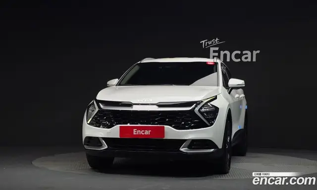 Kia Sportage 2023 2.0 автомат (гидро), миниатюра 3