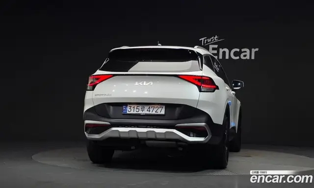 Kia Sportage 2023 2.0 автомат (гидро), миниатюра 4